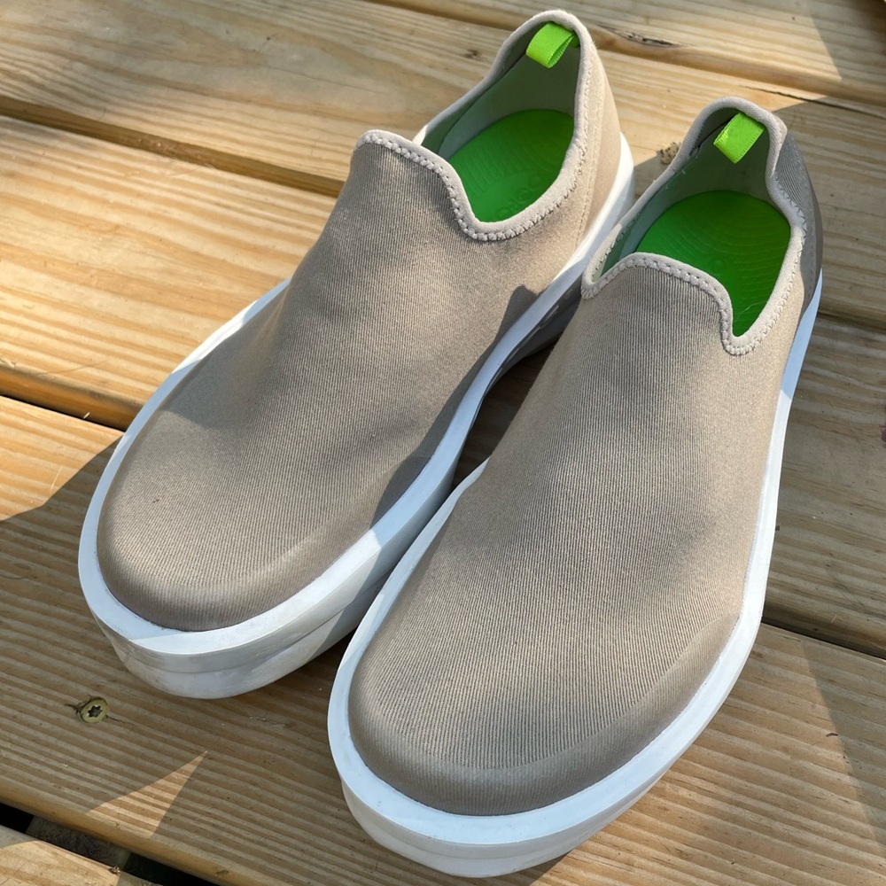 Oomega Eezee Women- Nomad slip ons